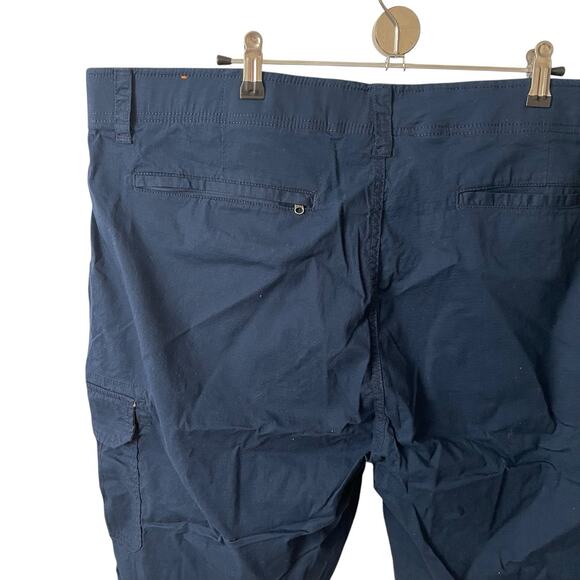 WearFirst Mens 42 Cargo Shorts Dark Blue Pockets Casual Cotton Stretch Basic - Picture 7 of 8